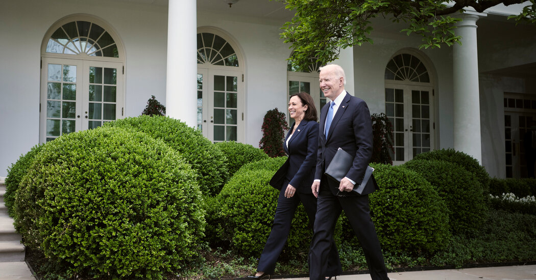 In Biden White House, the Celebrity Staff Is a Thing of the Past