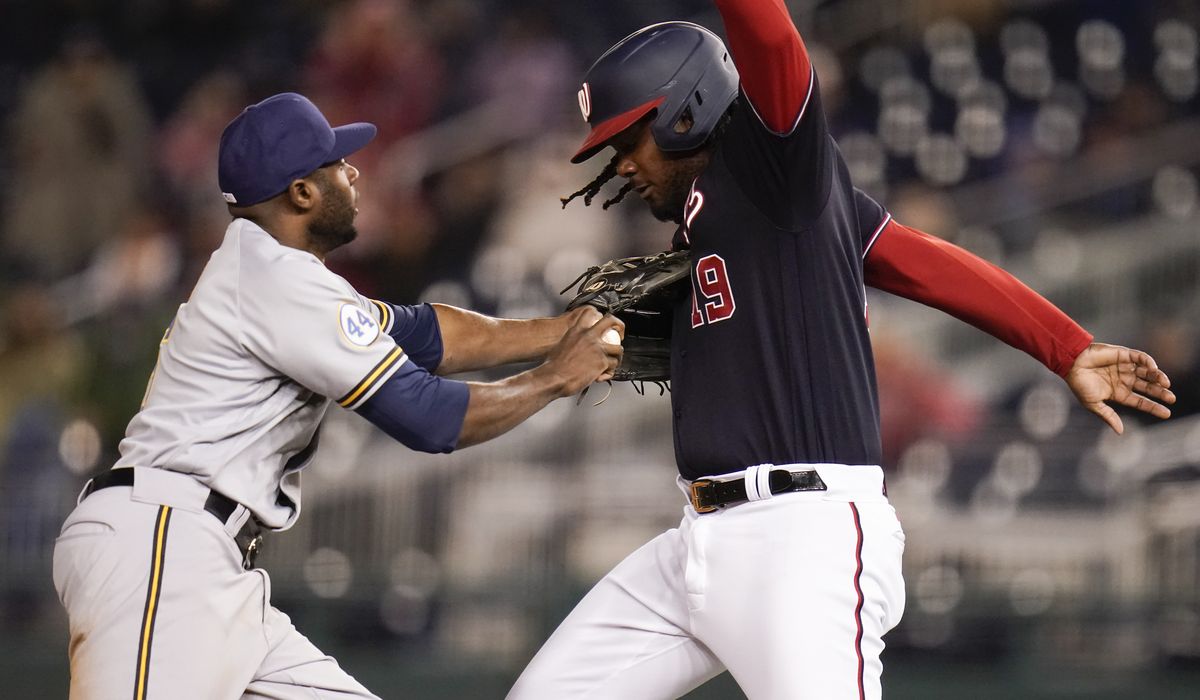 Nationals swept by Brewers in day-night doubleheader