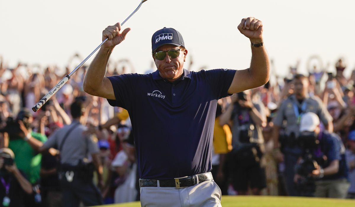 Phil Mickelson wins PGA to be oldest major champion