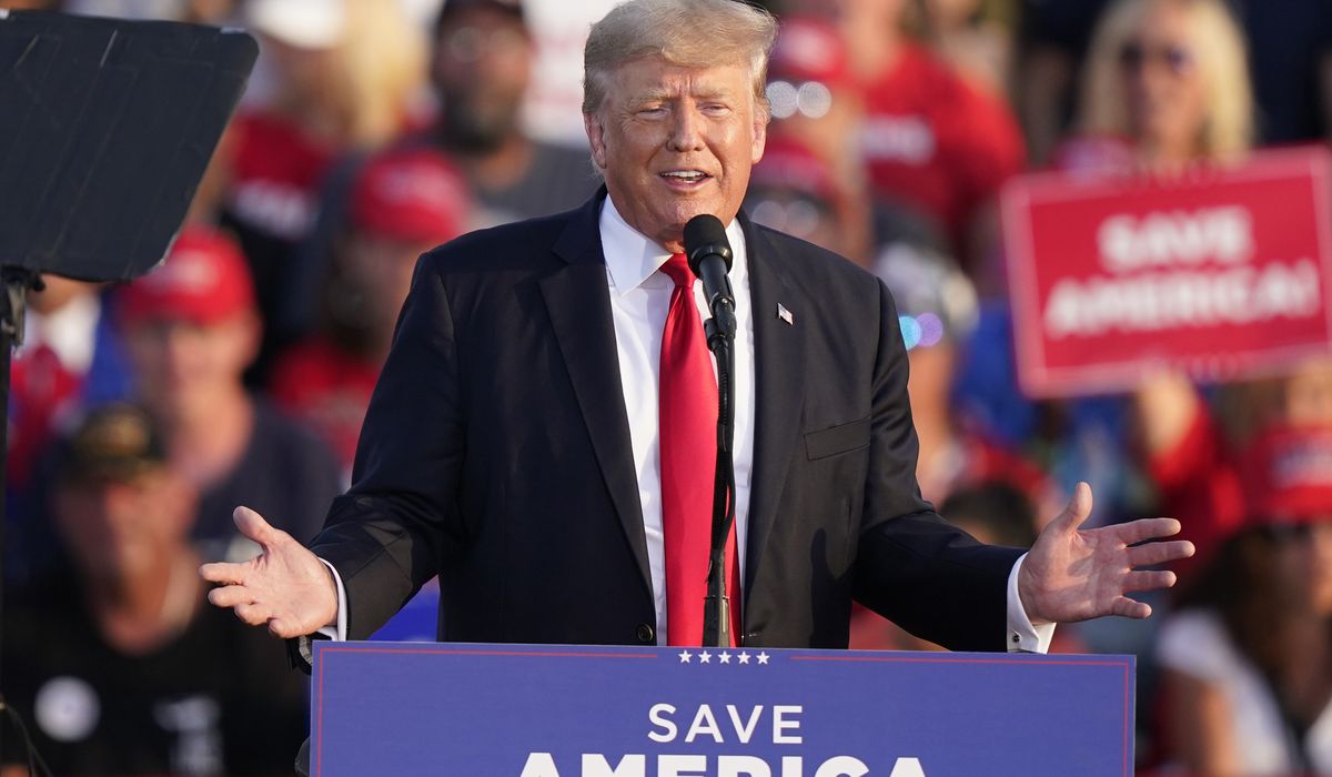 Trump returns to campaign trail in Ohio, calls Biden ‘a total catastrophe’