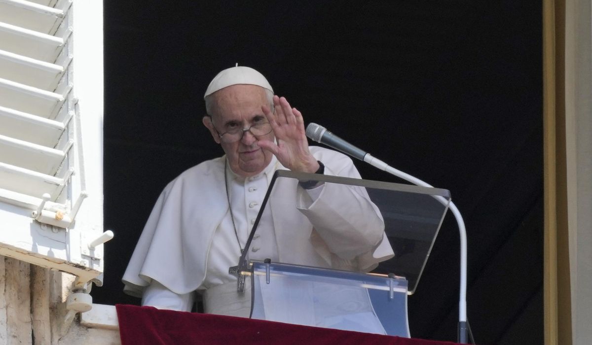 2 weeks post-surgery, Pope Francis appears at Vatican window