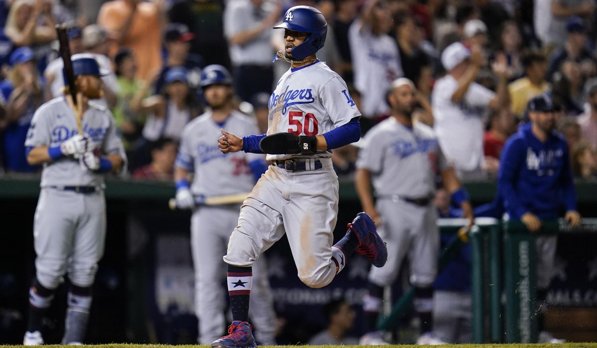 Dodgers visit White House, rally past Nats, 7th win in row