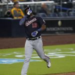 Josh Bell heats up at the plate for Nationals