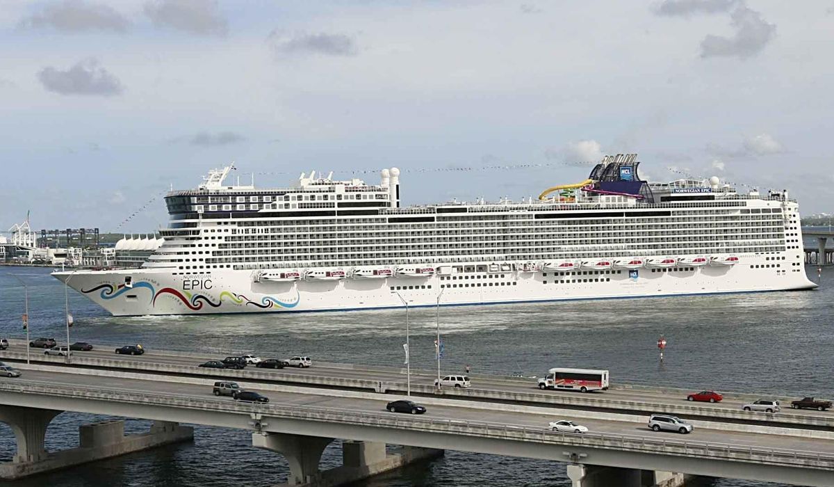 Norwegian Cruise Line sues Florida over ban on COVID-19 vaccine passports