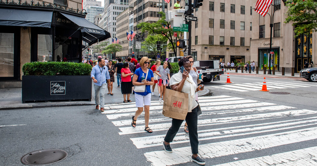 Retailers Revisit Mask Debate After New C.D.C. Guidelines