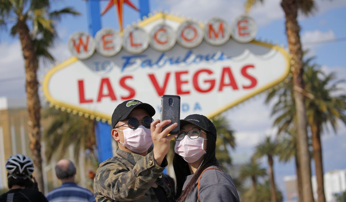 Some Las Vegas properties require workers to wear face coverings