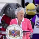 Gov. Ivey urges Alabama football fans to get vaccinated