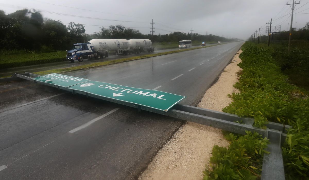 Grace heads for a second hurricane hit on Mexican coast