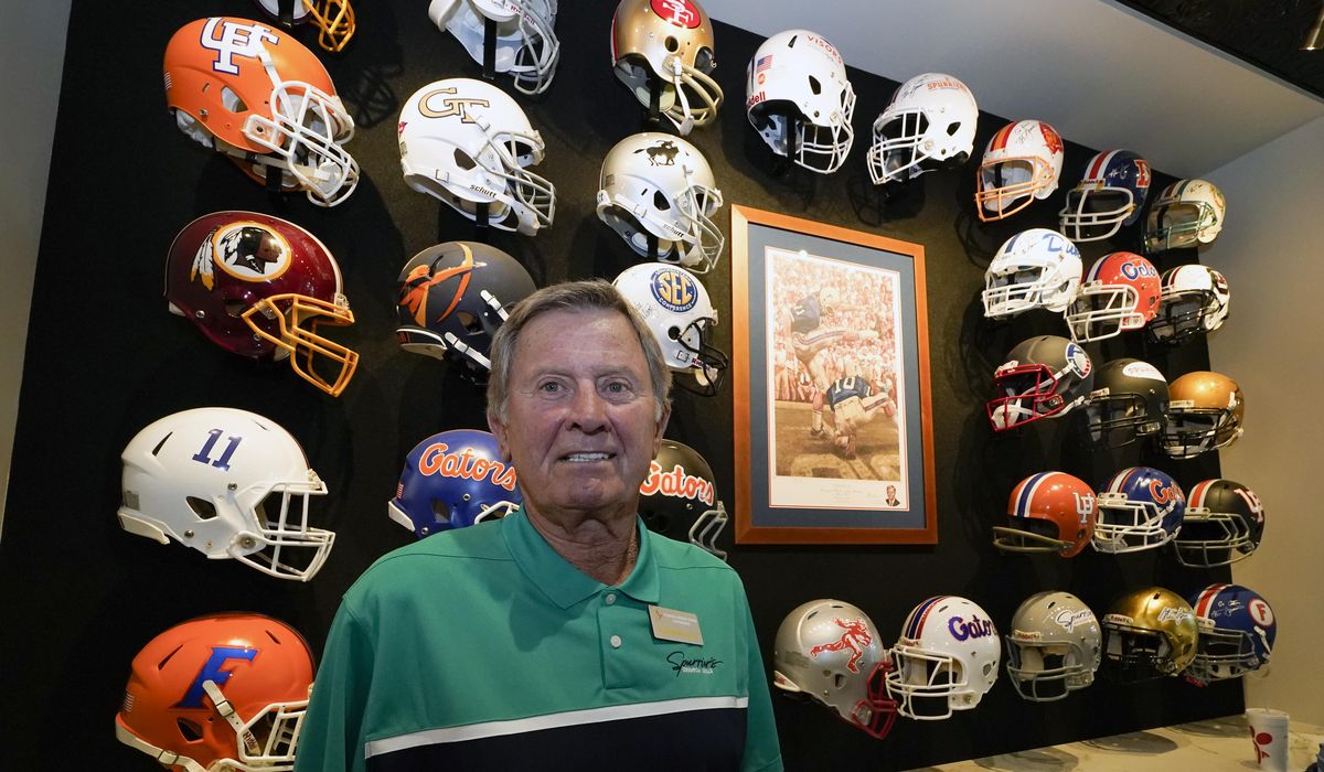 Steve Spurrier uses memorabilia to create one-of-a-kind restaurant