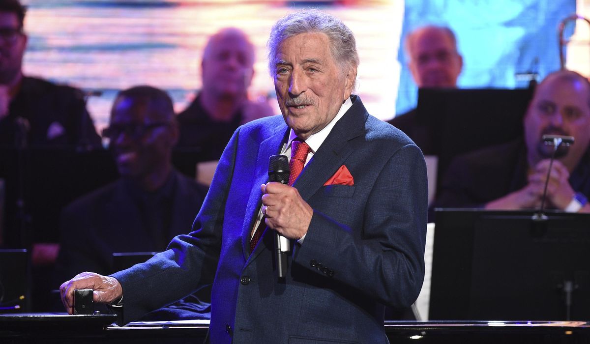 Tony Bennett cancels fall and winter touring dates in 2021