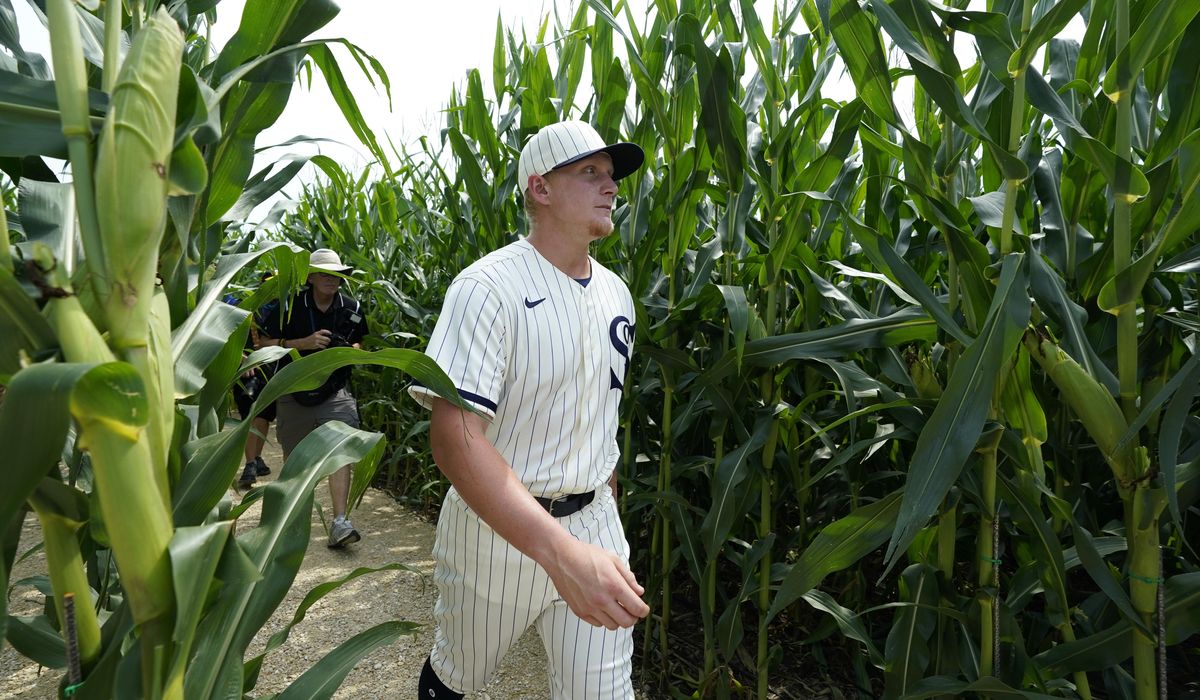 Yankees, White Sox go deep into the corn at Field of Dreams