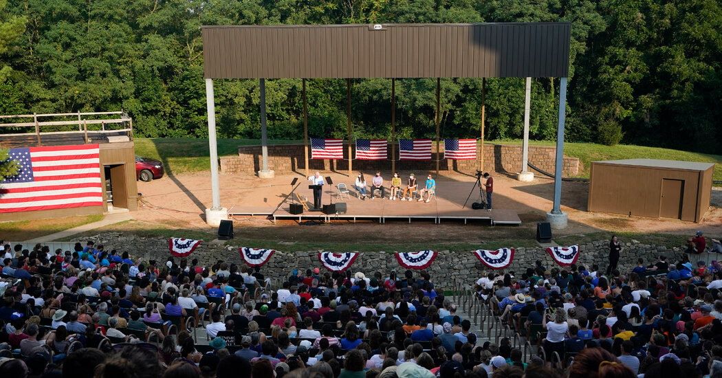 Back on the Trail, Bernie Sanders Campaigns for the .5 Trillion Budget Plan