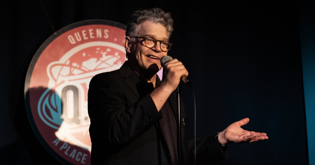 For Al Franken, a Comeback Attempt Goes Through Comedy Clubs