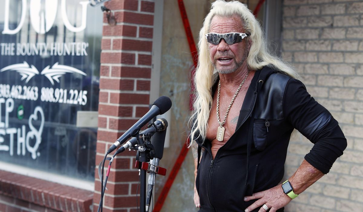 Roberta Laundrie, Brian Laundrie’s mother, calls 911 on Dog the Bounty Hunter