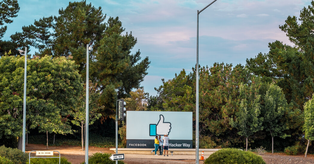 Facebook to Pay  Million to Settle Worker Discrimination Claims