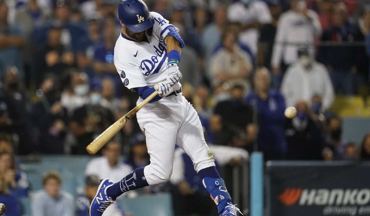 Taylor hits walk-off HR, Dodgers beat Cards 3-1 in wild-card