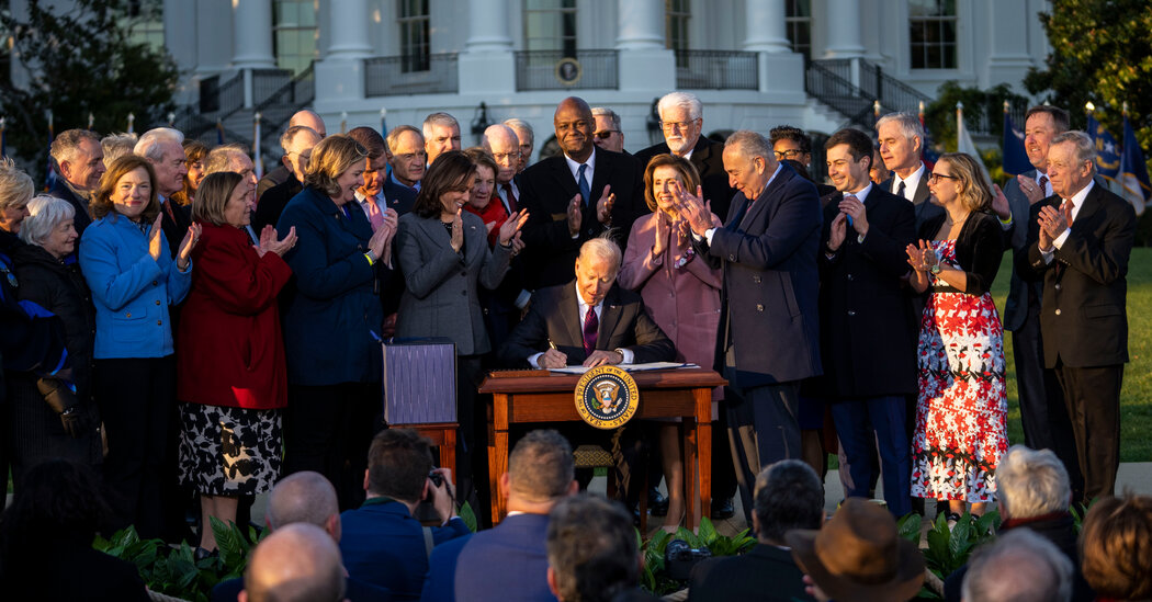 Democrats Struggle to Energize Their Base as Frustrations Mount