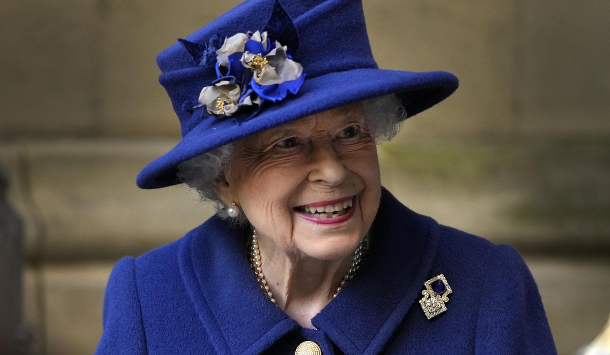 Queen Elizabeth II sprains back, misses Remembrance Sunday service