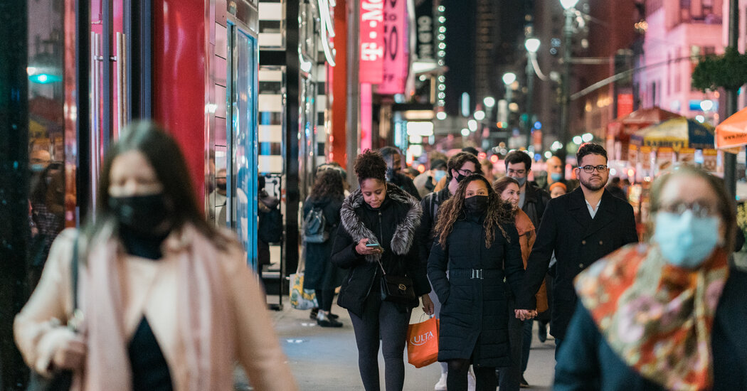 Why Retailers Are Fighting a Vaccine Mandate Before the Holidays