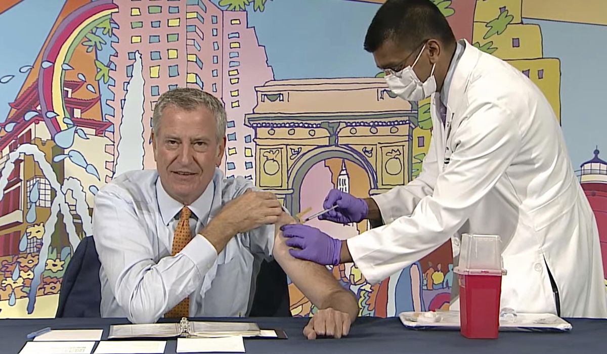 Mayor Bill de Blasio says new vaccine mandate is not sticking it to Mayor-elect Eric Adams