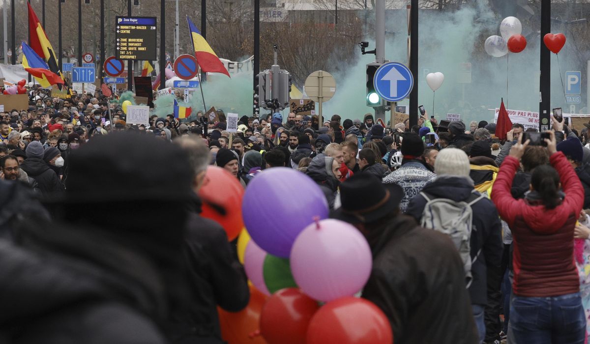 Thousands in Brussels protest renewed COVID-19 restrictions