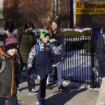 Chicago Teachers Union OKs plan to resume in-person teaching