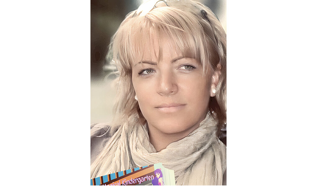 Author Gabriela Charatsari