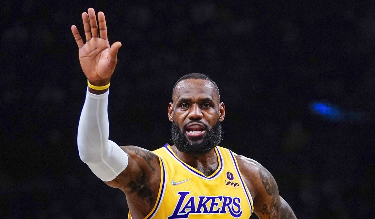 LeBron James feels great, on pace to pass Kareem Abdul-Jabbar