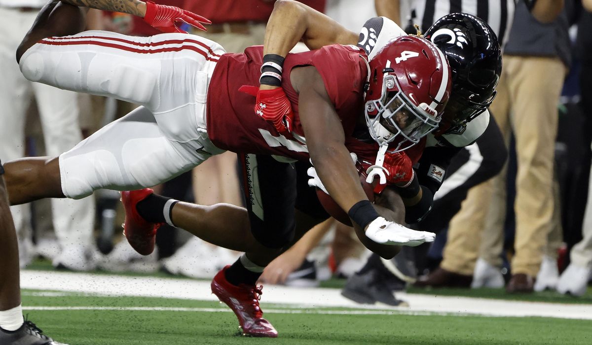 Run Tide! No. 1 Bama beats non-Power 5 Cincy 27-6 in CFP semifinal