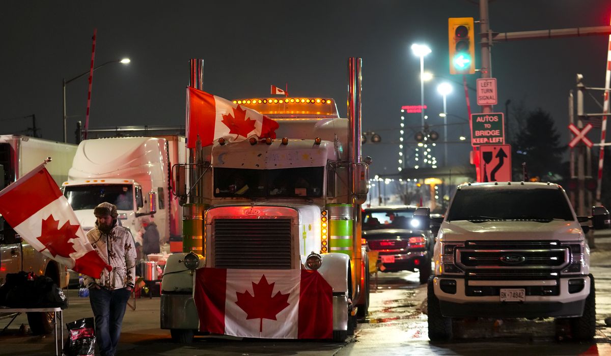 Federal law enforcement increasingly worried about U.S. trucker convoy: report