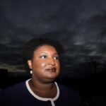 Stacey Abrams blasted for maskless photos at Georgia elementary school