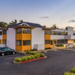 Bungalows Del Mar Office by Harbor Associates in Del Mar, California Defies National Office Trends and Has Rare Vacancy Come to Market